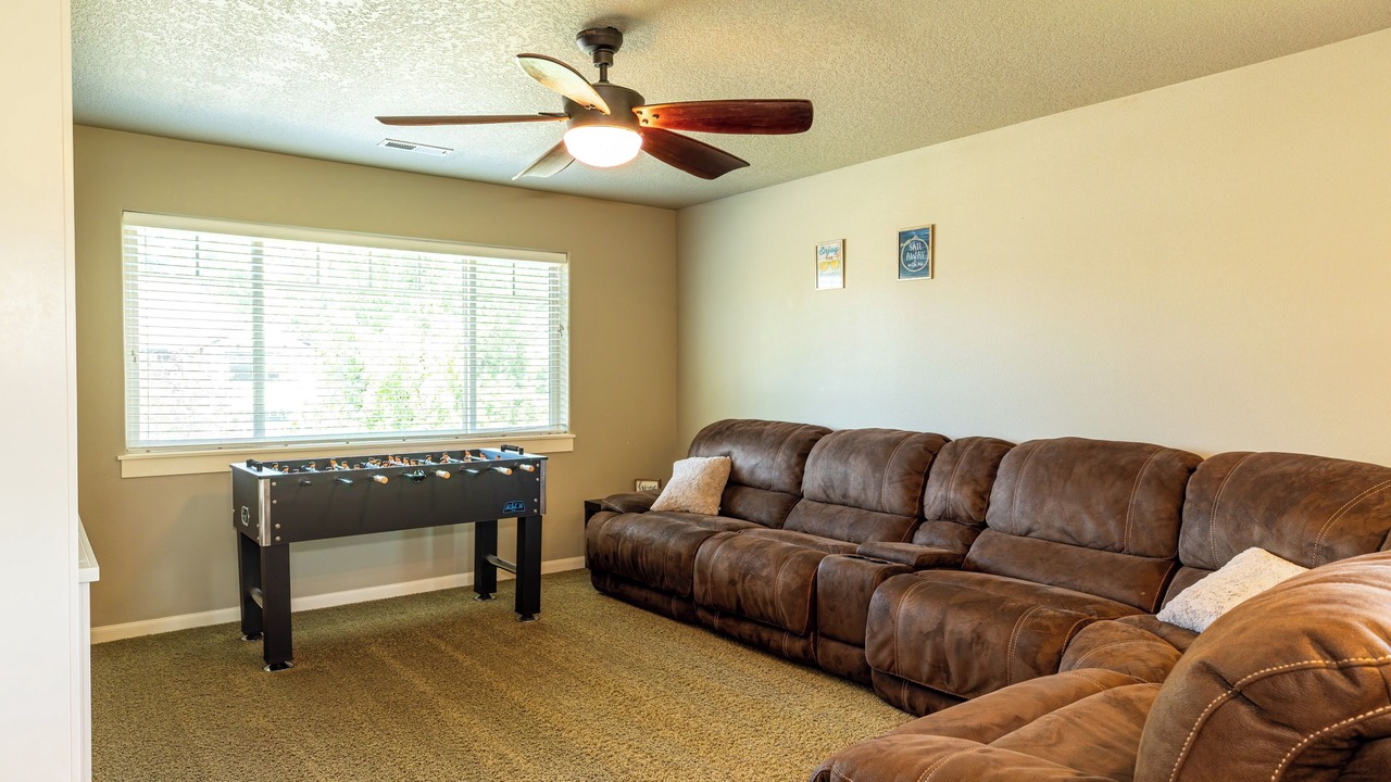 Photo of Livingroom in Starcrest