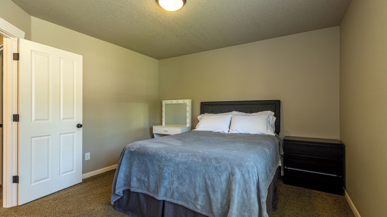 Photo of Bedroom in Starcrest
