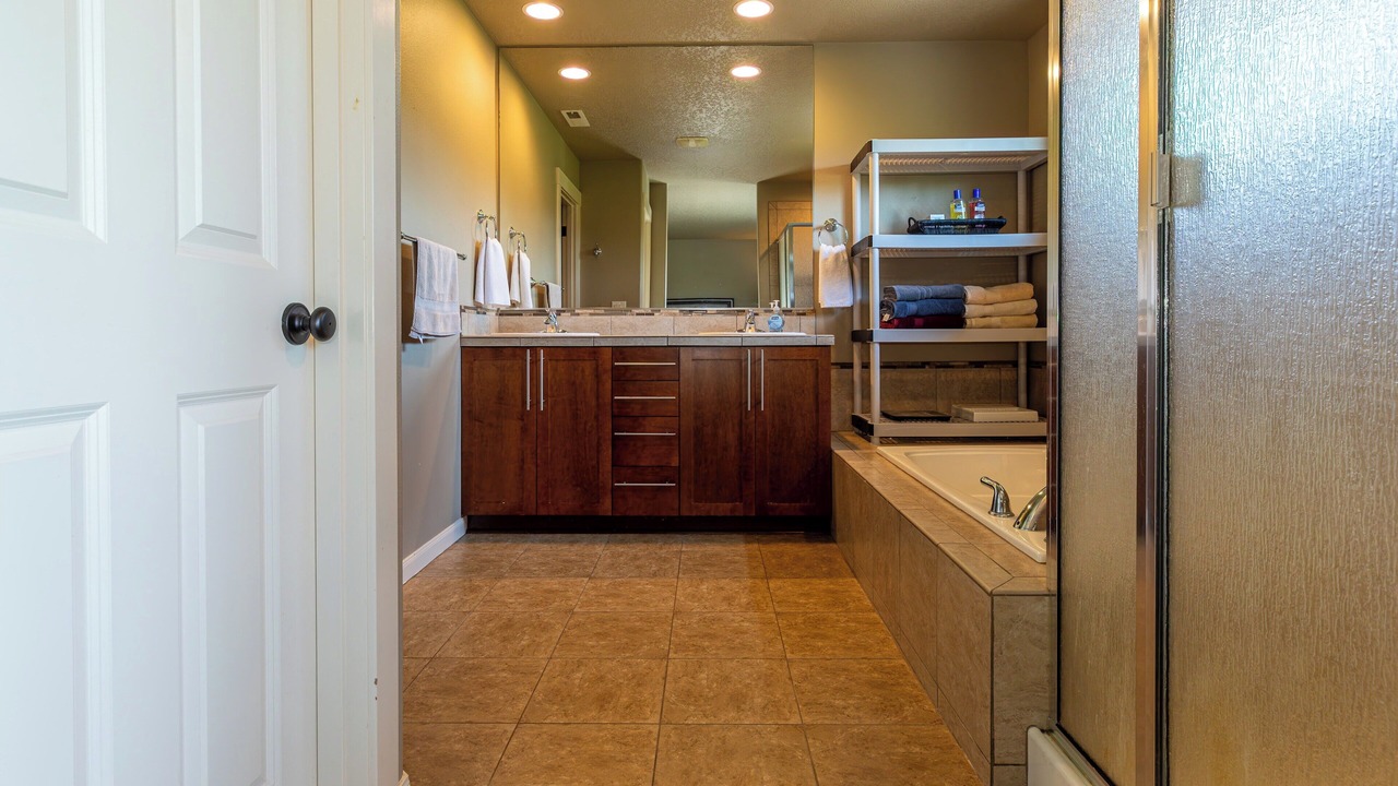 Photo of Bathroom in Starcrest