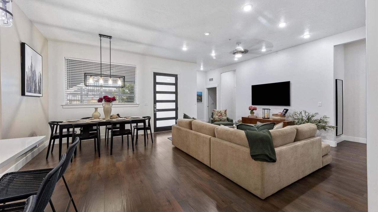 Photo of Livingroom in Downtown Boise