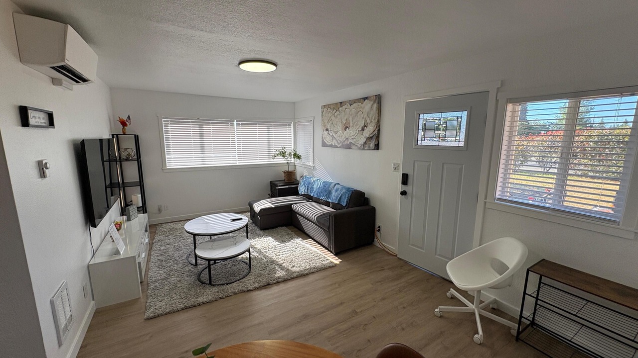 Photo of Livingroom in Renton