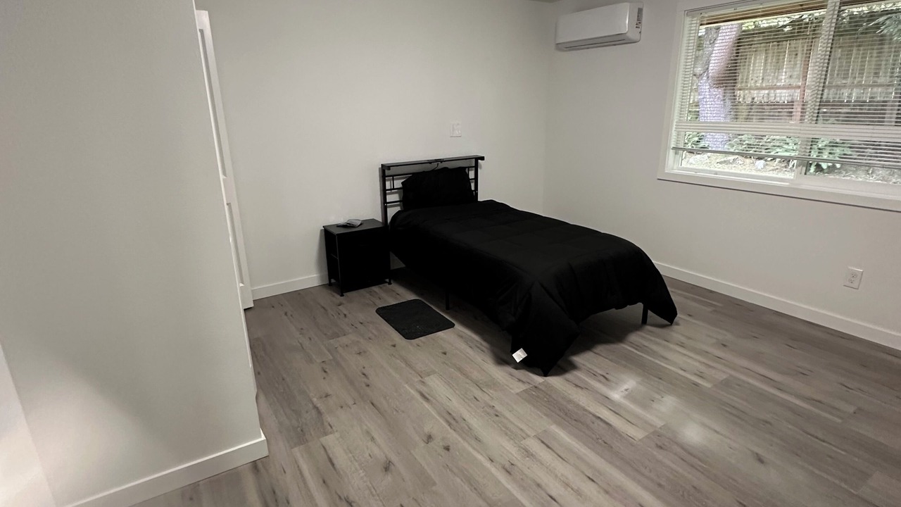 Photo of Bedroom in Tukwila