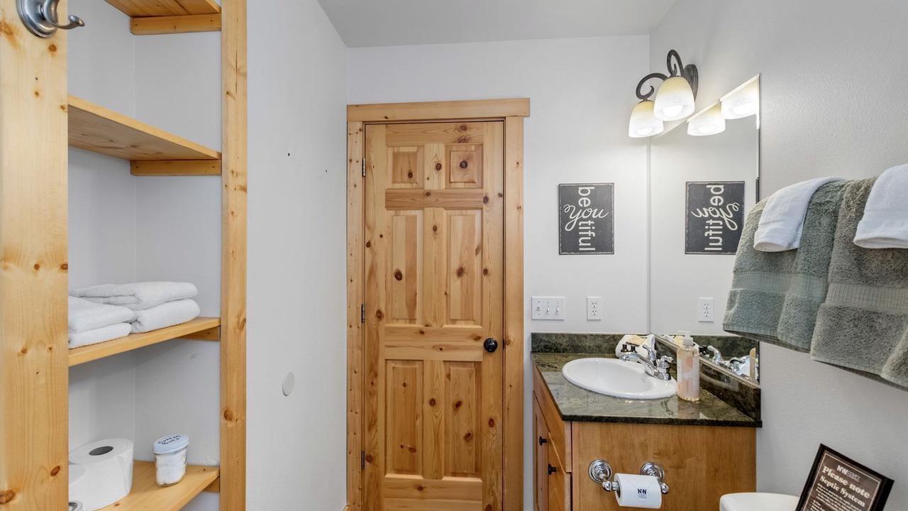 Photo of Bathroom in Leavenworth