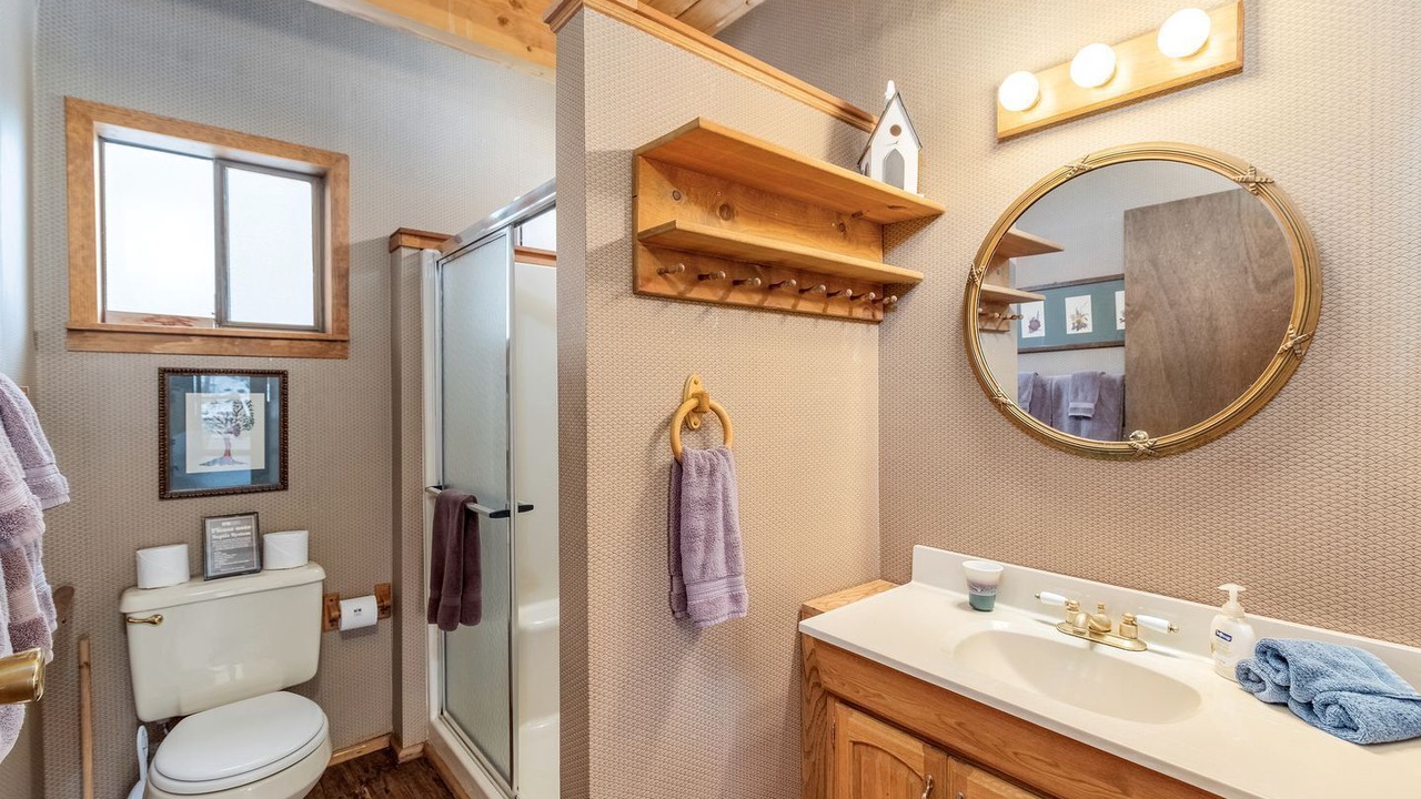 Photo of Bathroom in Leavenworth