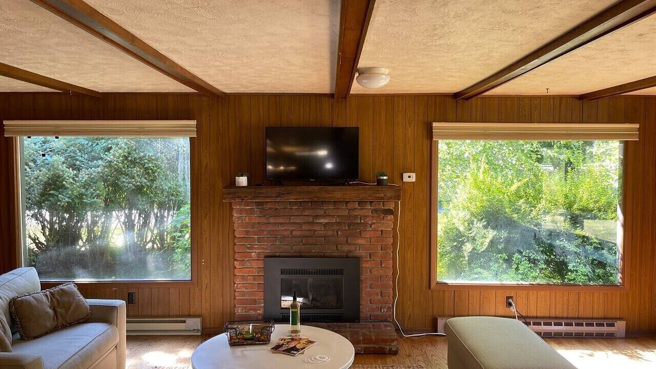 Photo of Livingroom in Hayden Lake
