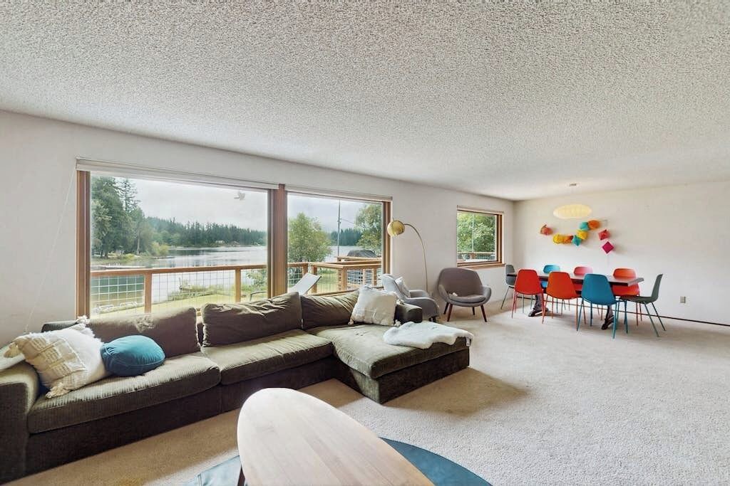 Photo of Livingroom in Clinton