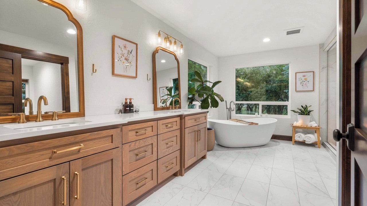 Photo of Bathroom in Dalton Gardens