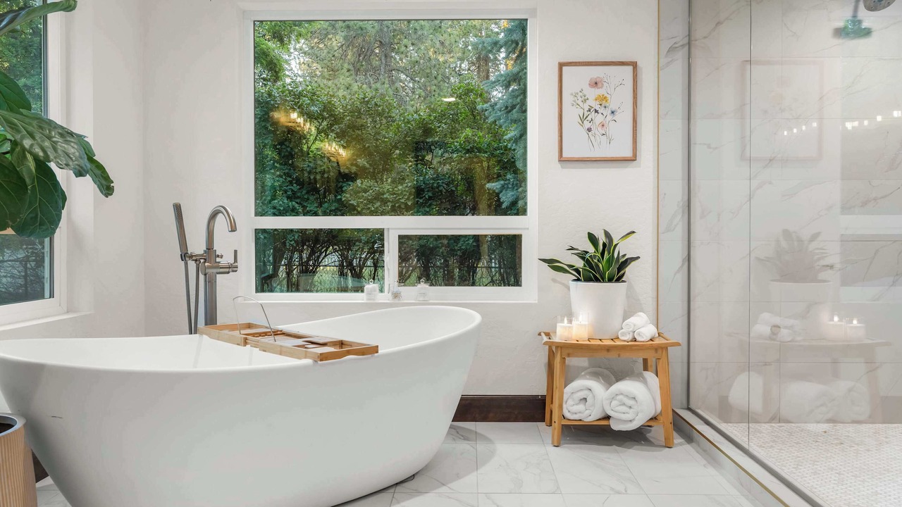 Photo of Bathroom in Dalton Gardens