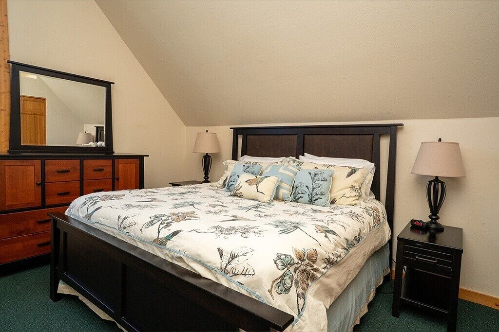 Photo of Bedroom in Klamath Falls