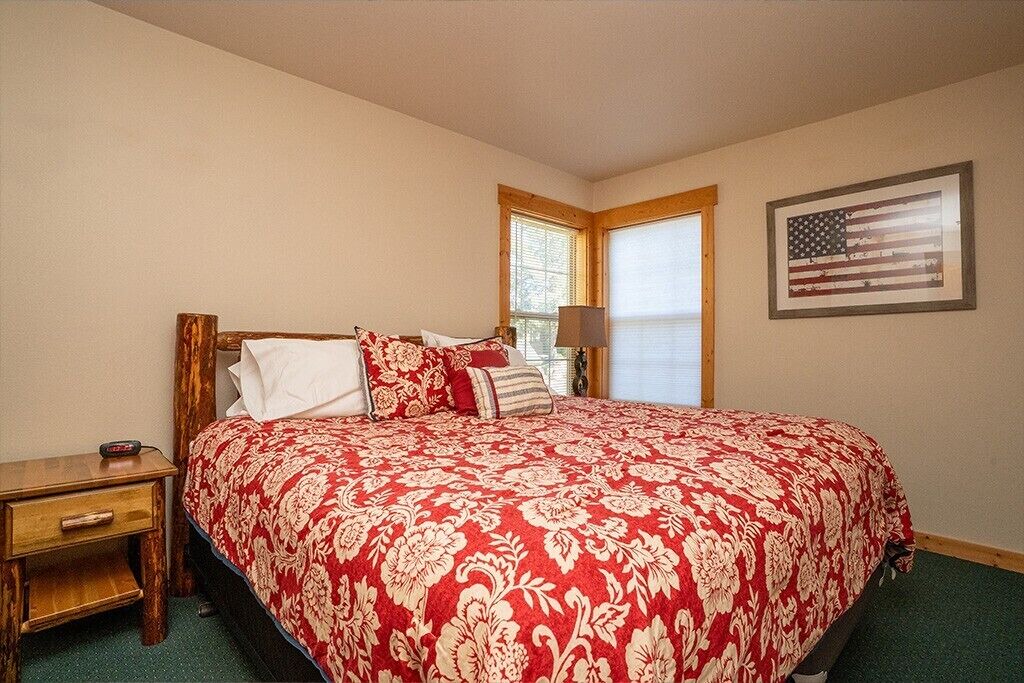 Photo of Bedroom in Klamath Falls