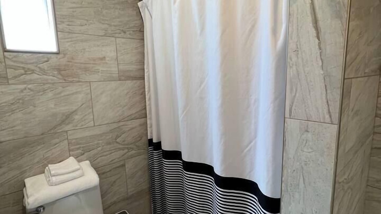 Photo of Bathroom in Mossyrock