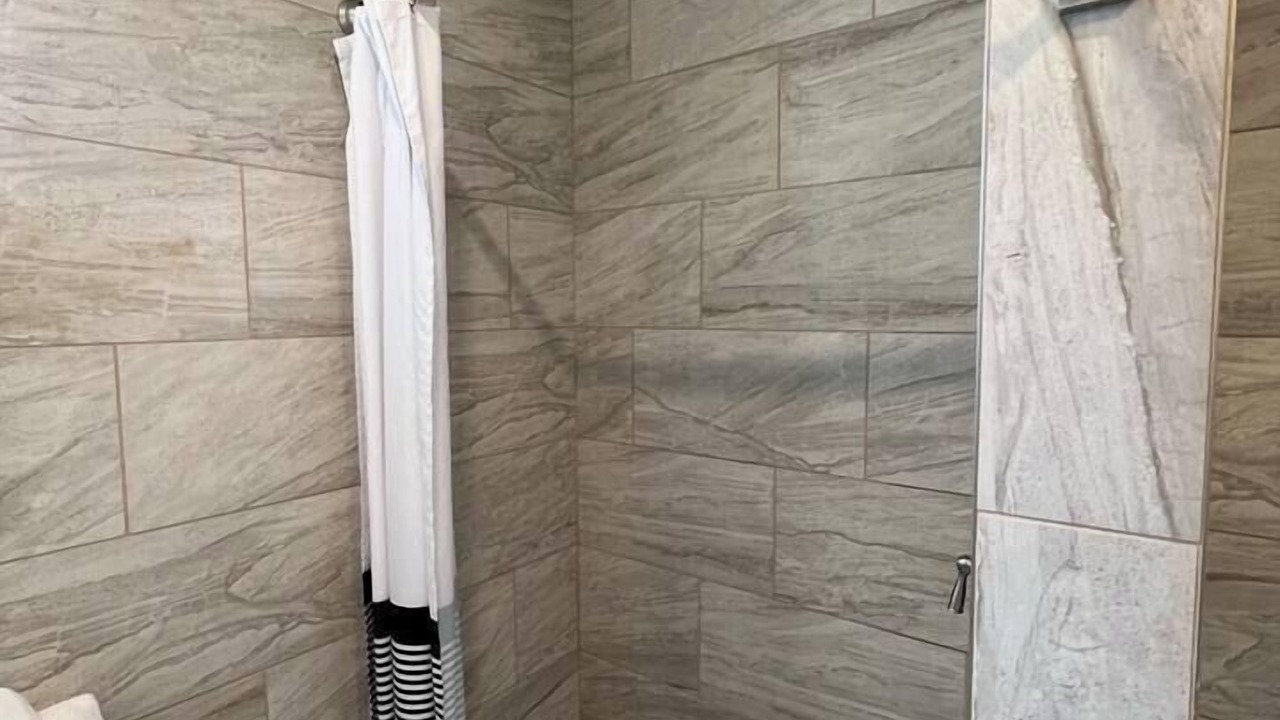 Photo of Bathroom in Mossyrock