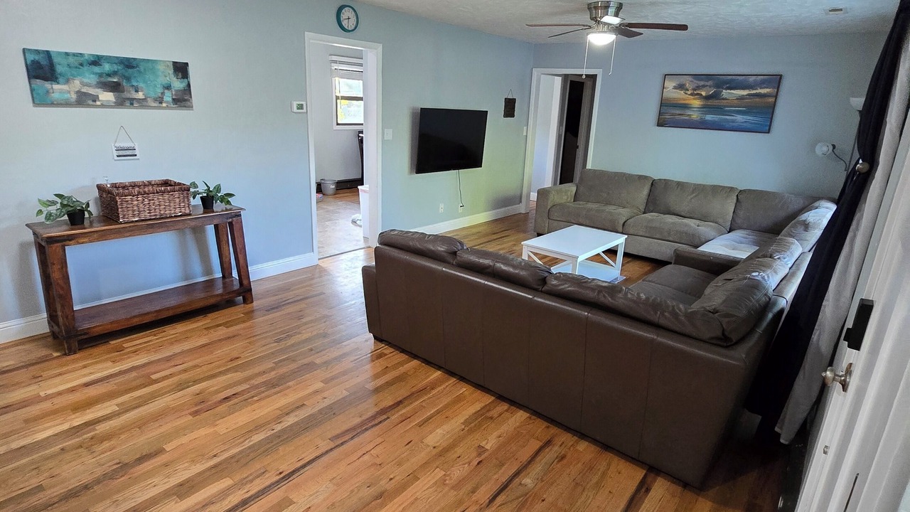 Photo of Livingroom in Eagle