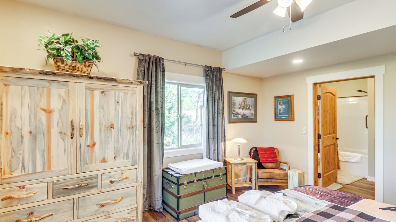 Photo of Bedroom in Eureka