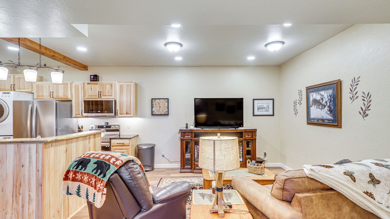 Photo of Livingroom in Eureka