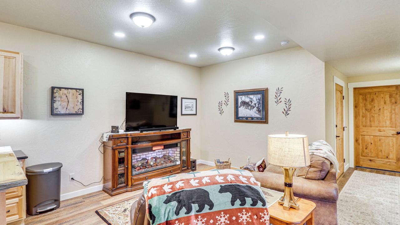 Photo of Livingroom in Eureka