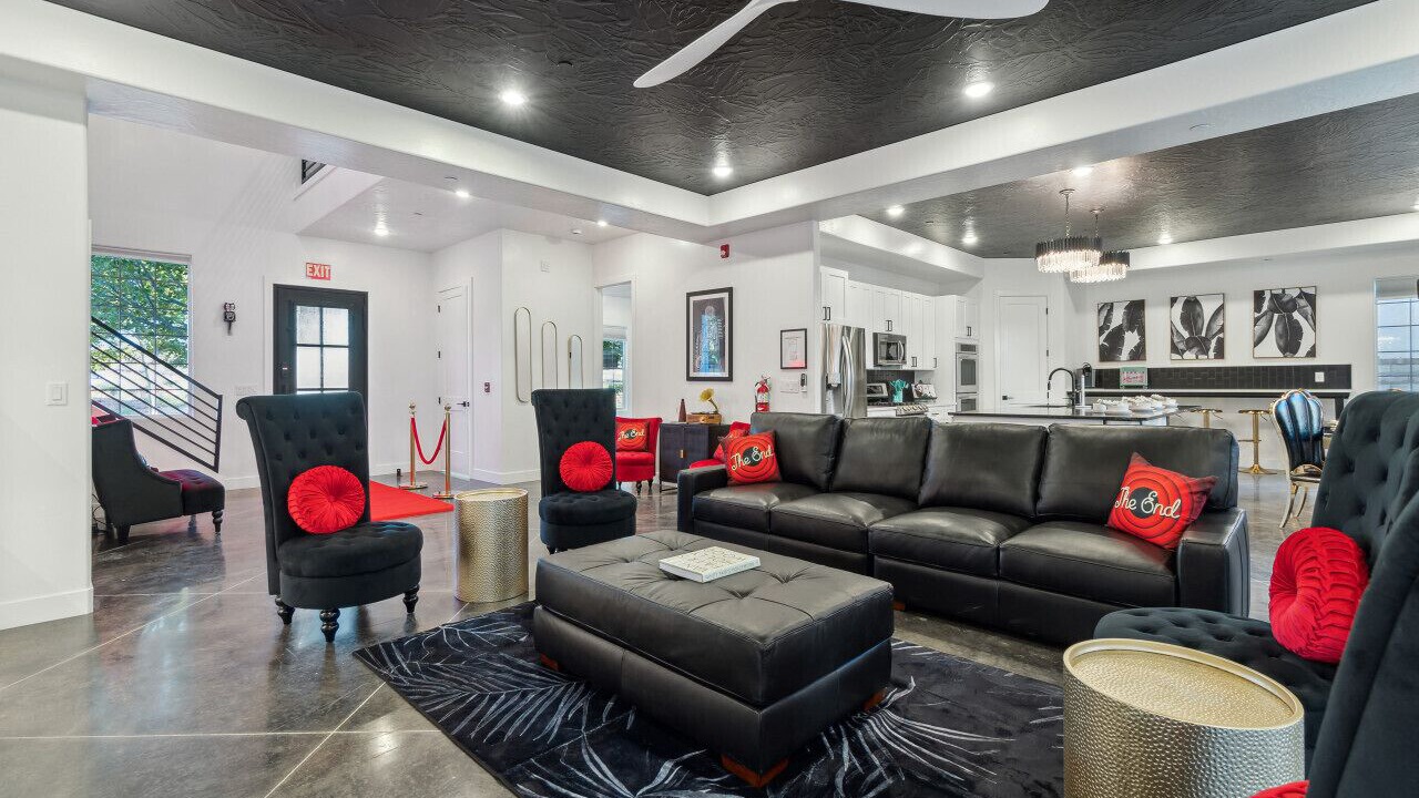 Photo of Livingroom in Hurricane