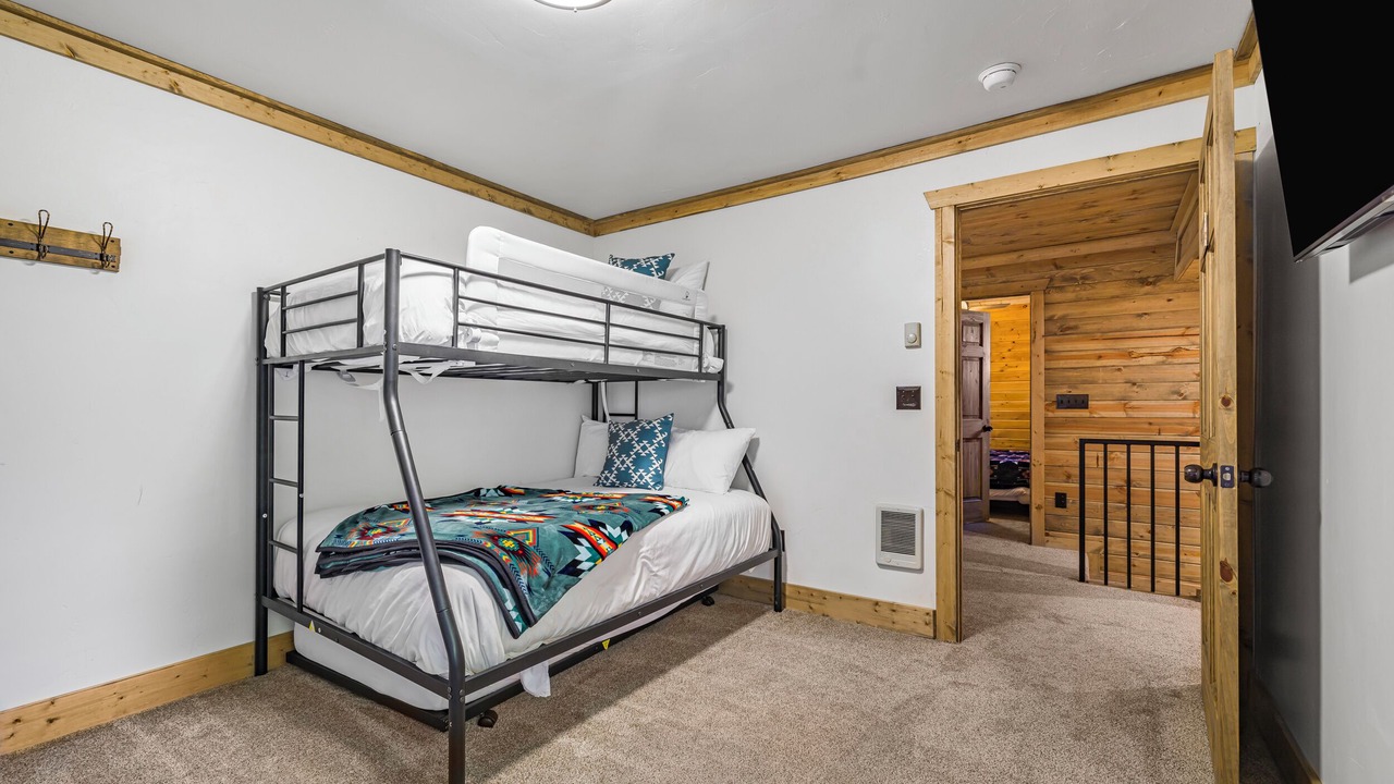 Photo of Bedroom in Island Park