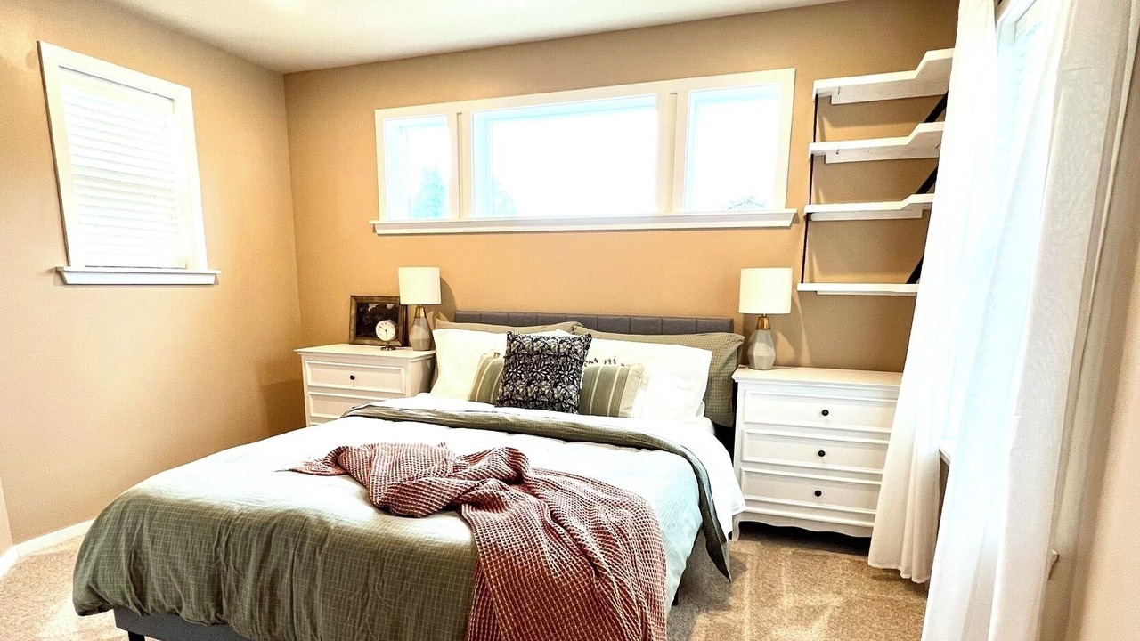 Photo of Bedroom in Big Lake