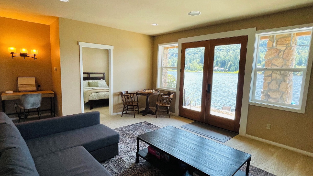 Photo of Livingroom in Big Lake