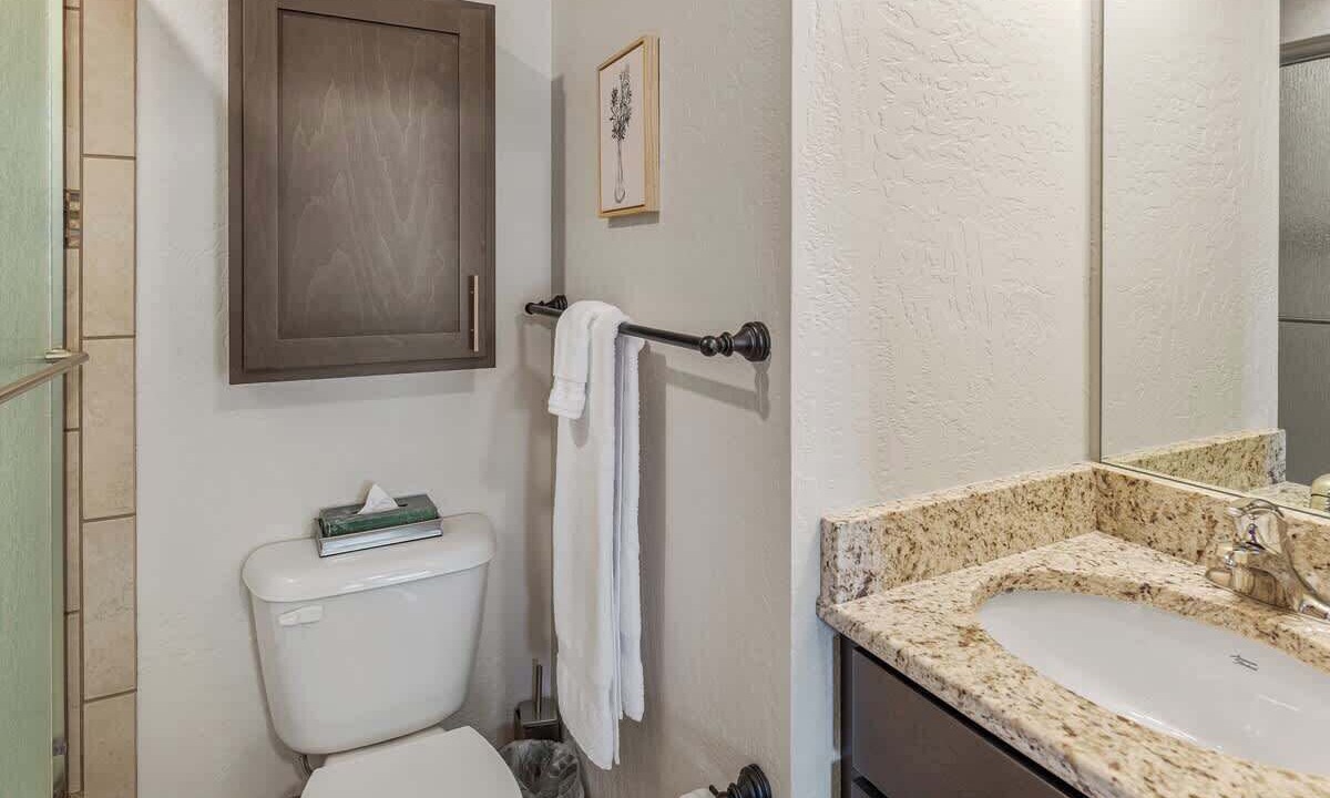 Photo of Bathroom in Dover Bay