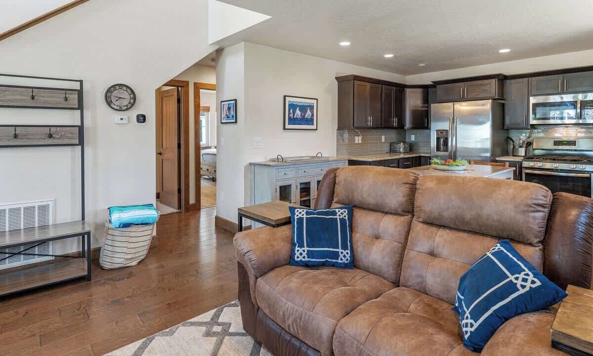 Photo of Livingroom in Dover Bay
