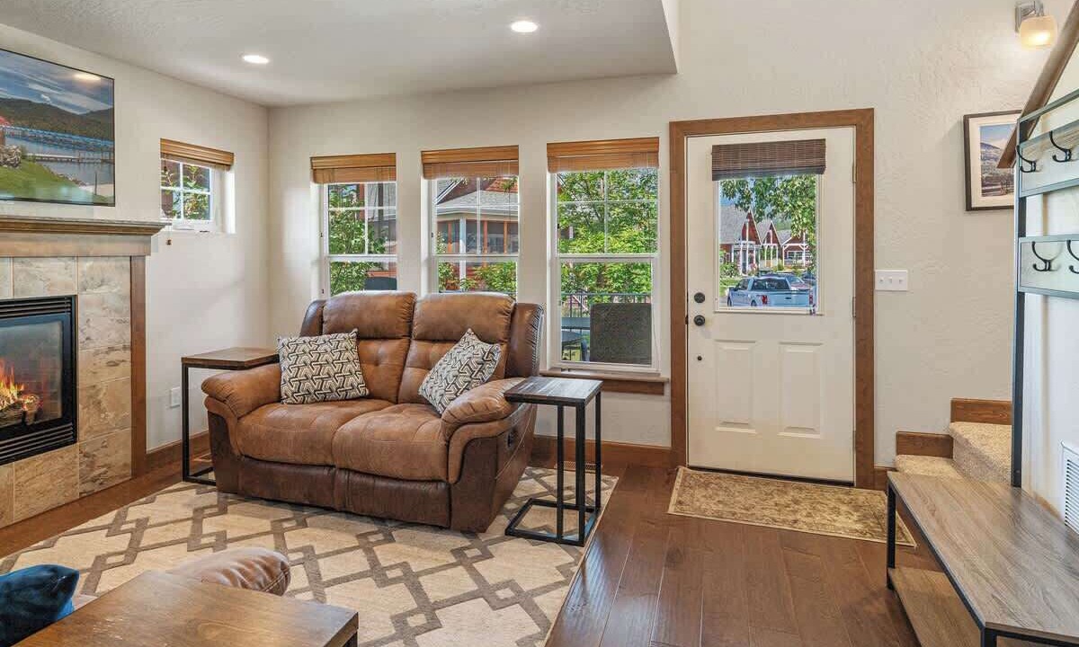 Photo of Livingroom in Dover Bay