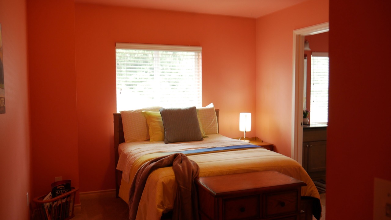 Photo of Bedroom in Maple Valley