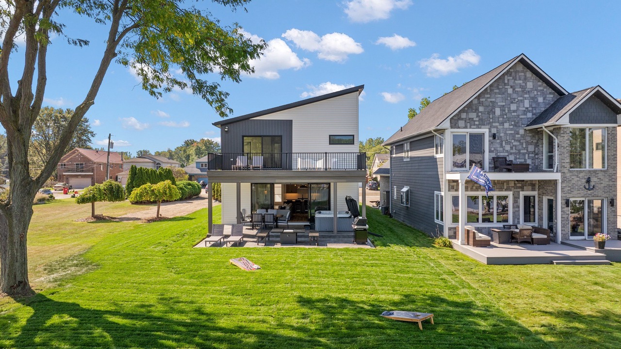 Photo of Outdoor in Harrison