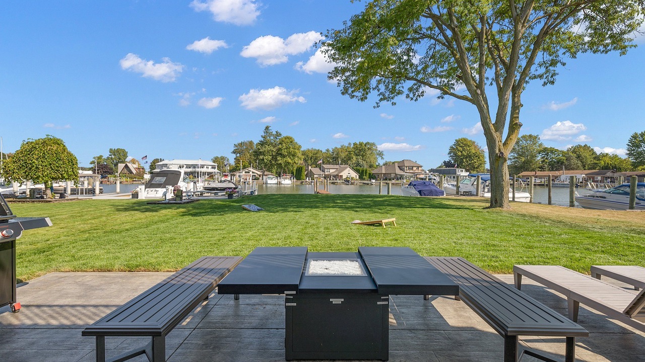 Photo of Outdoor in Harrison