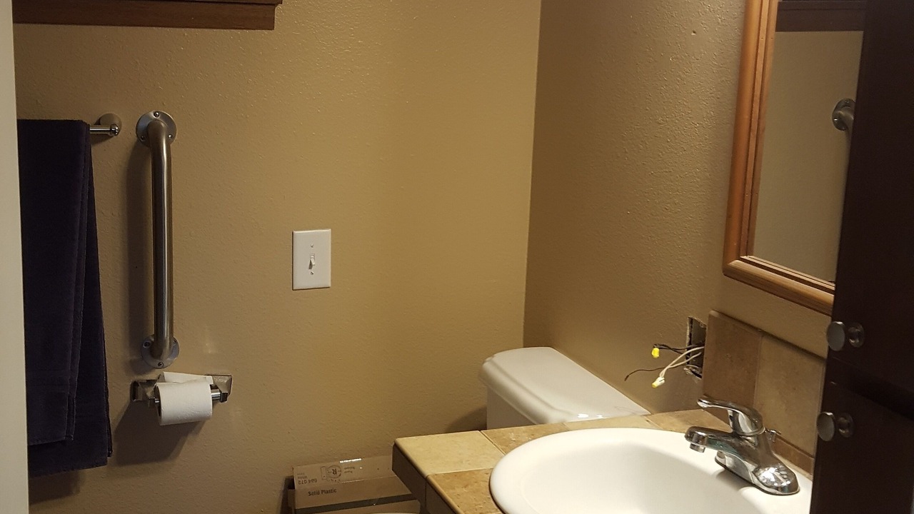Photo of Bathroom in Elk
