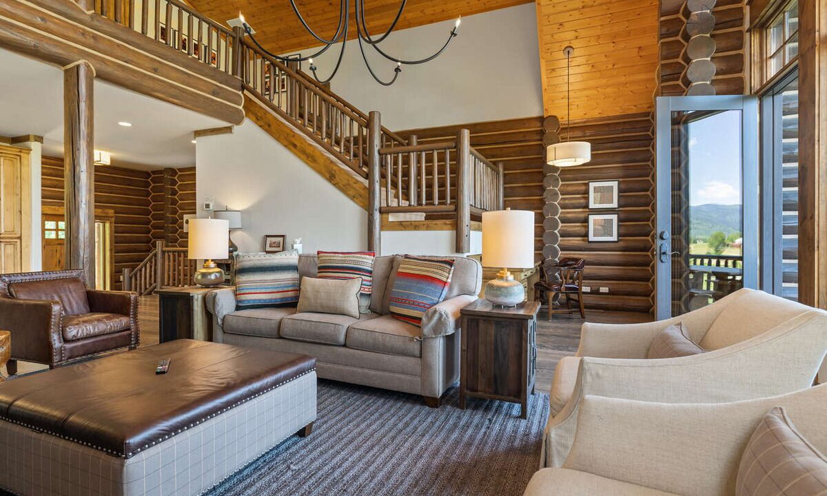 Photo of Livingroom in Victor