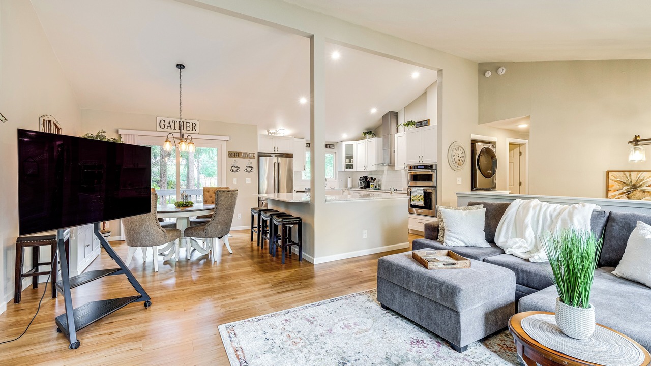 Photo of Livingroom in Bremerton
