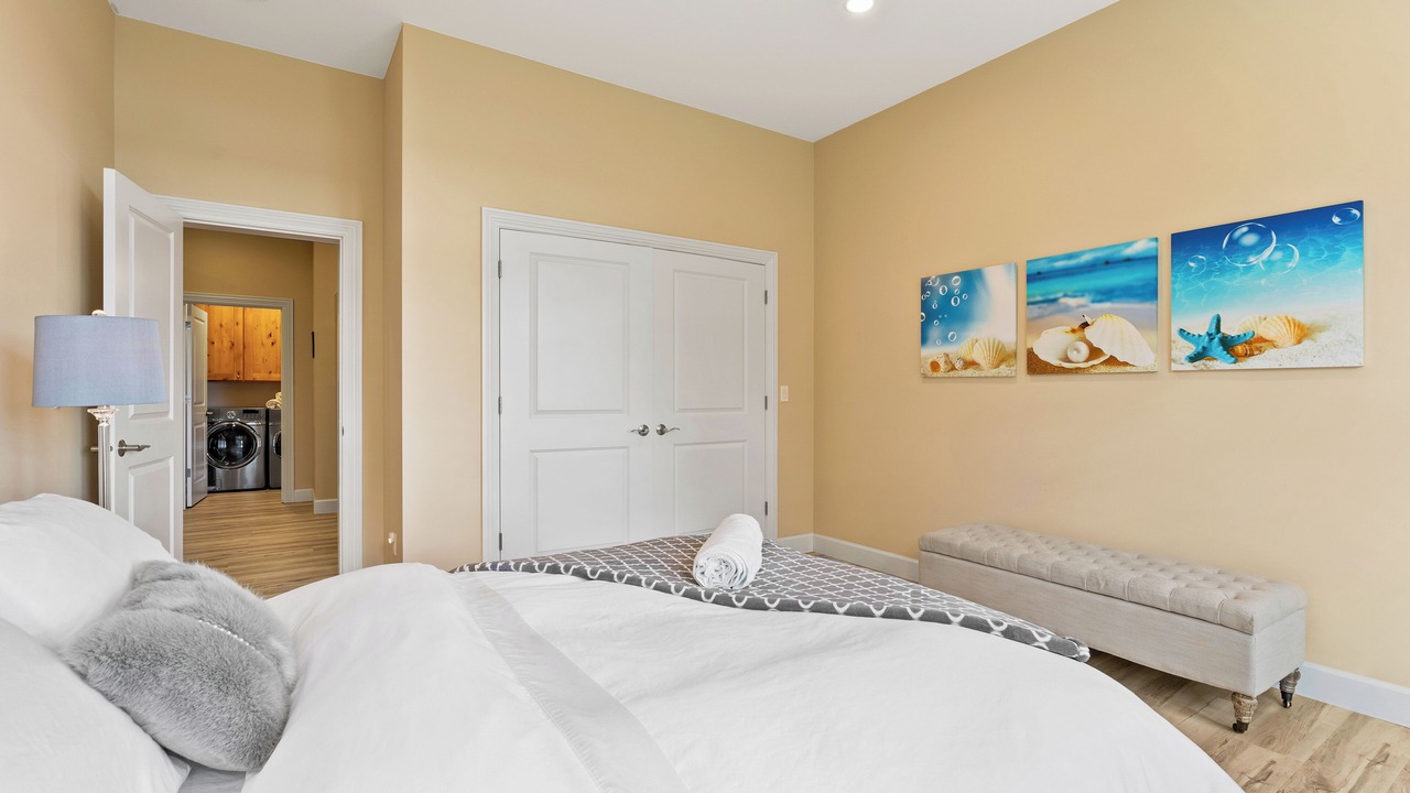 Photo of Bedroom in Inglewood