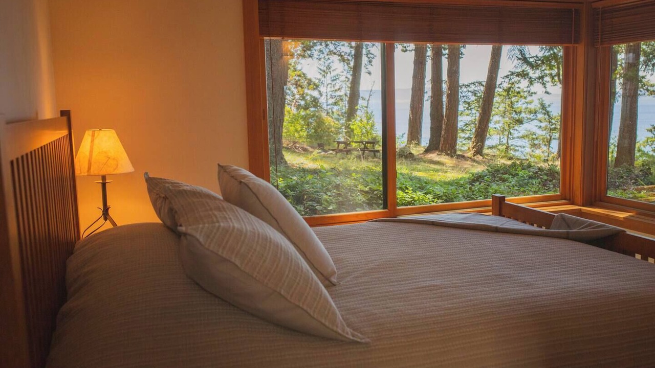 Photo of Bedroom in Lummi Island
