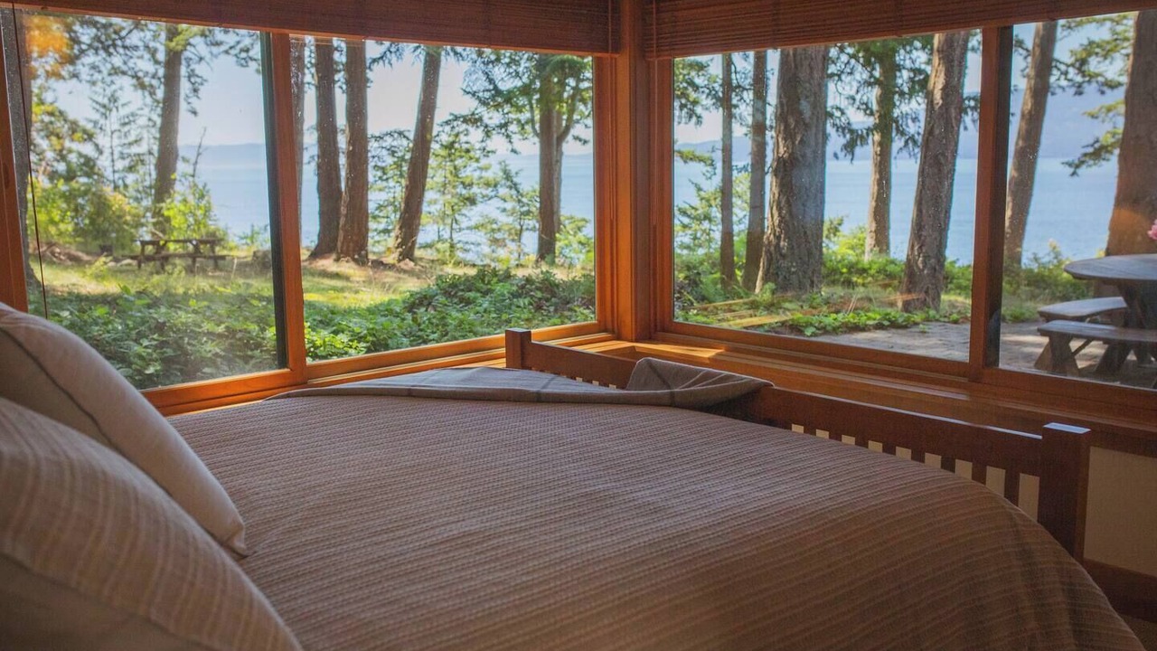 Photo of Bedroom in Lummi Island
