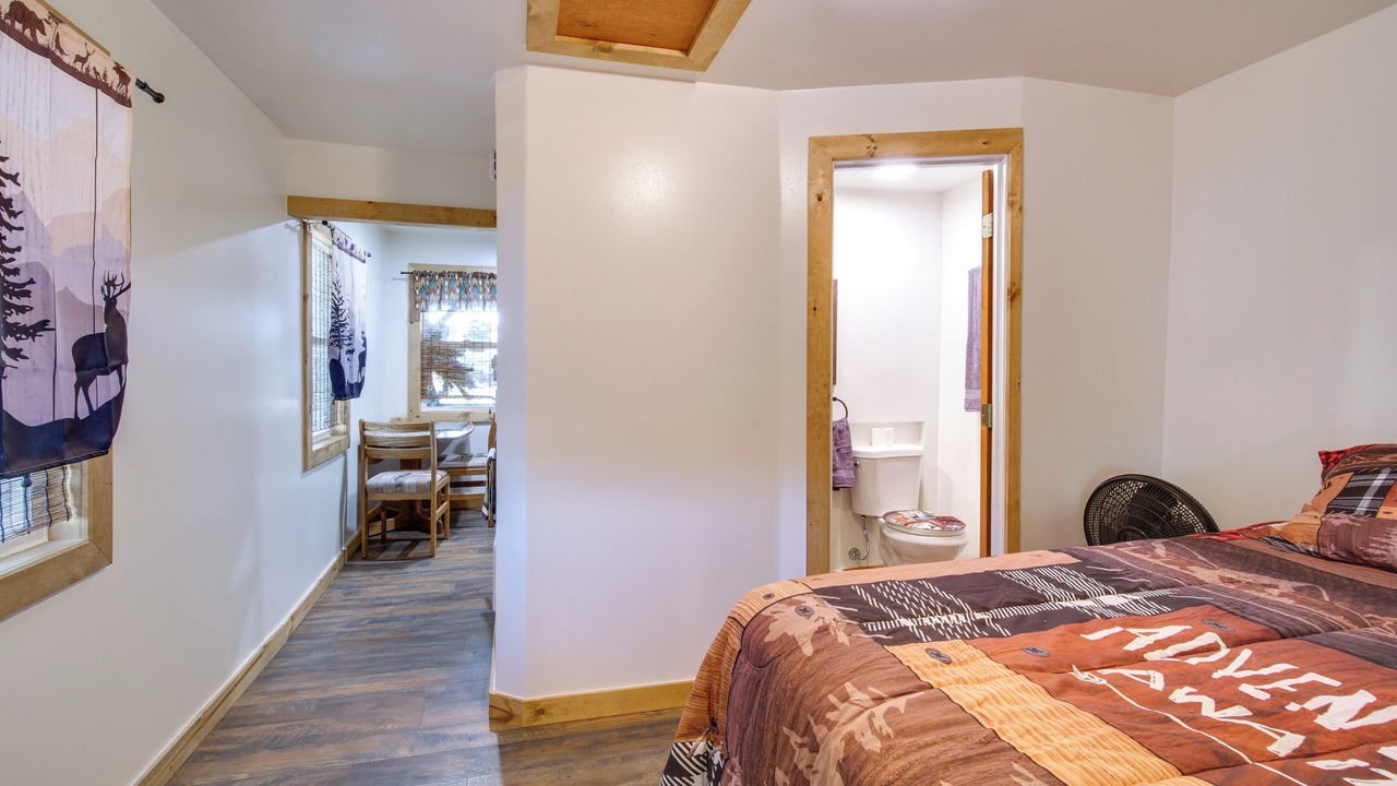 Photo of Bedroom in Chiloquin