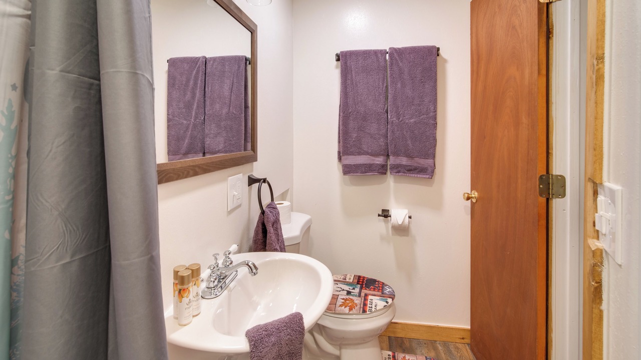 Photo of Bathroom in Chiloquin