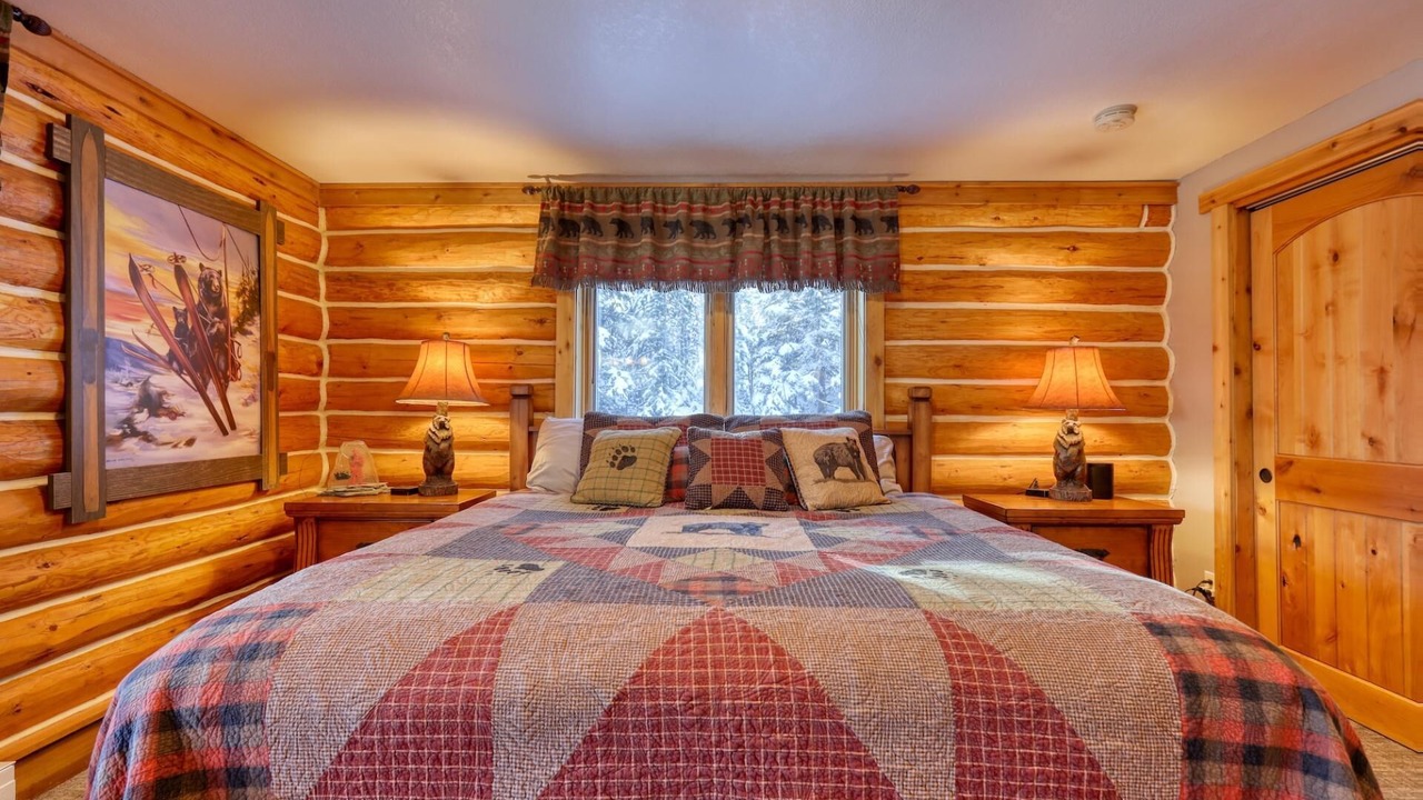 Photo of Bedroom in Big Sky