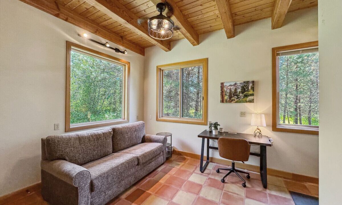 Photo of Livingroom in McCall