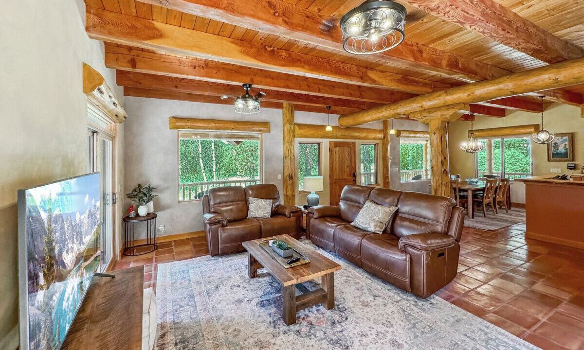 Photo of Livingroom in McCall