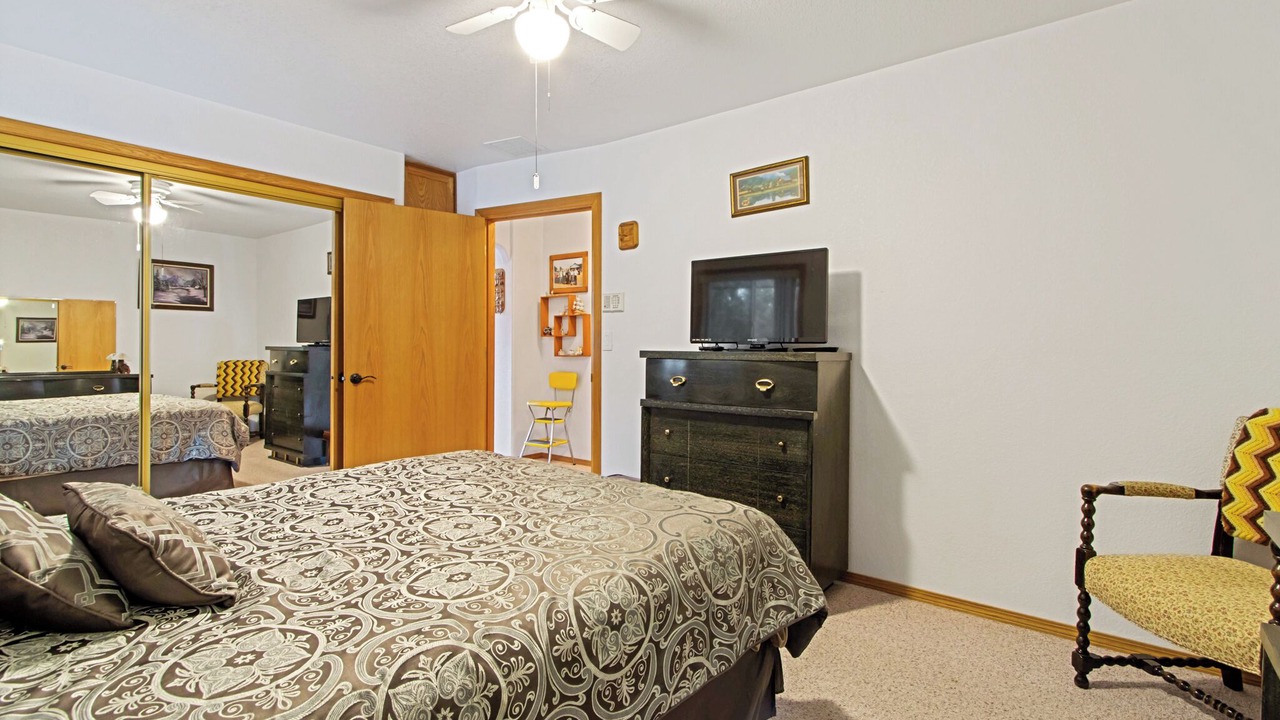 Photo of Bedroom in Gem County