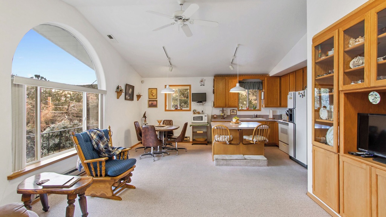 Photo of Livingroom in Gem County