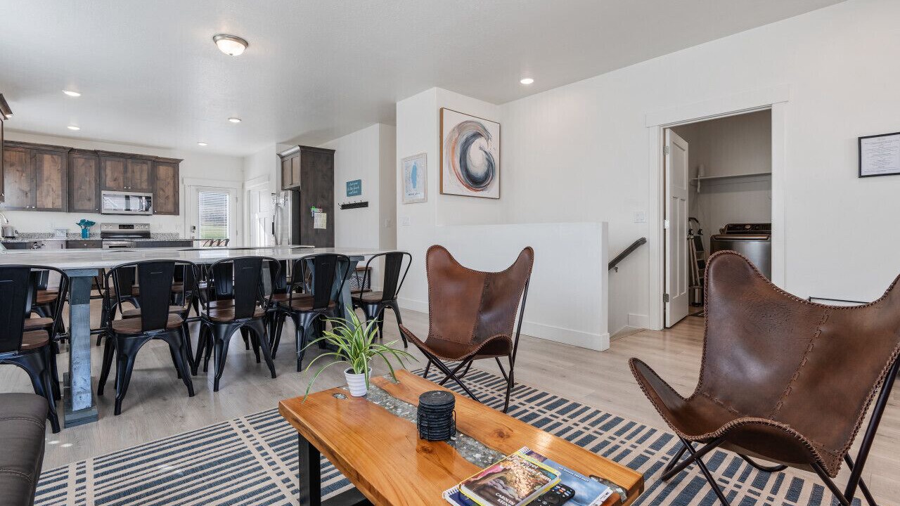 Photo of Livingroom in Sweetwater