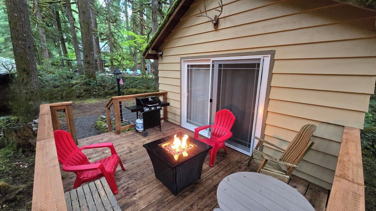 Photo of Patio Balcony in Marblemount