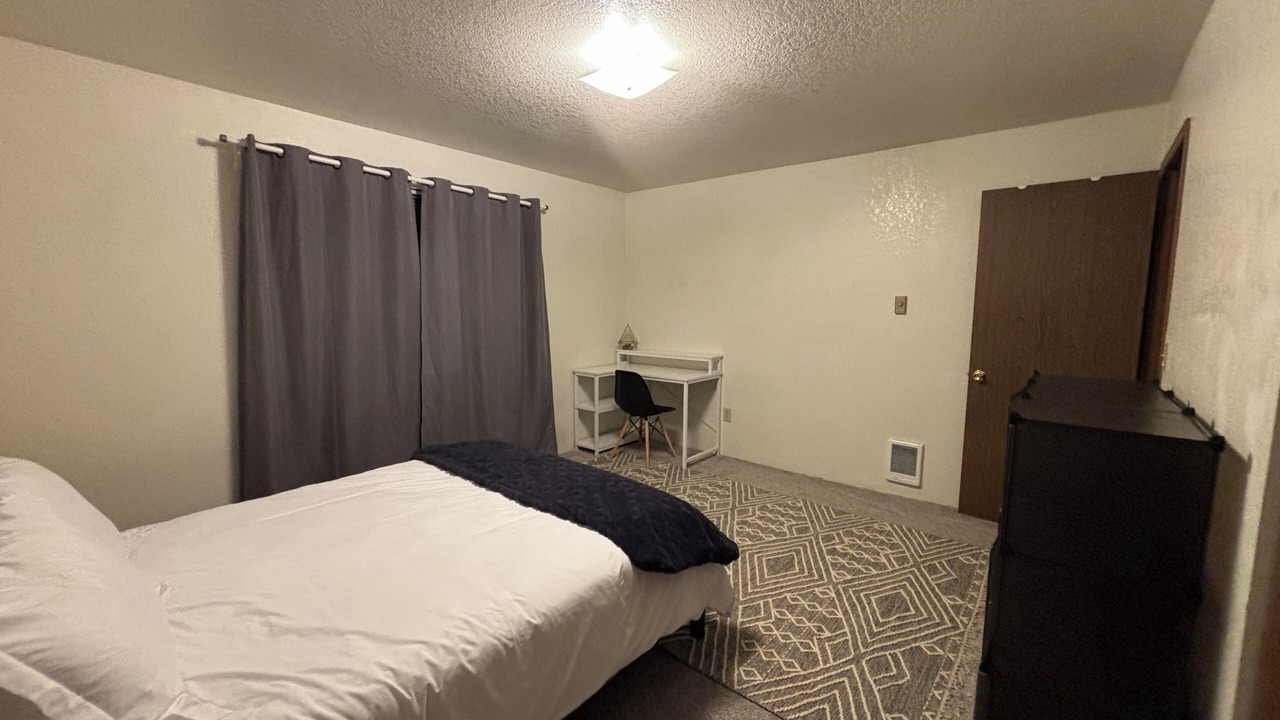Photo of Bedroom in Burien