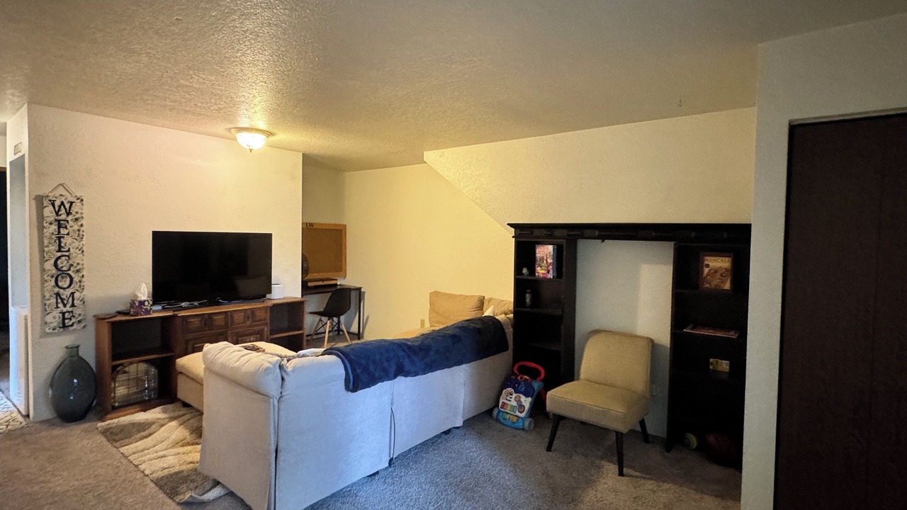 Photo of Livingroom in Burien