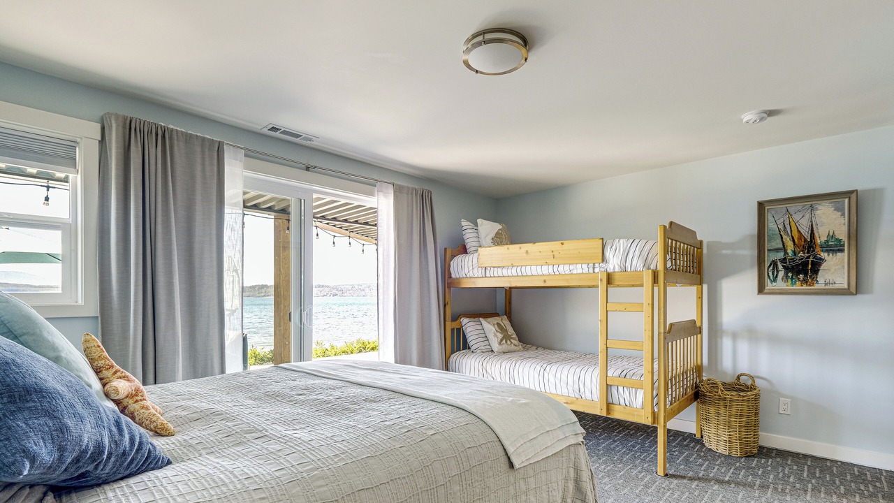 Photo of Bedroom in Poulsbo