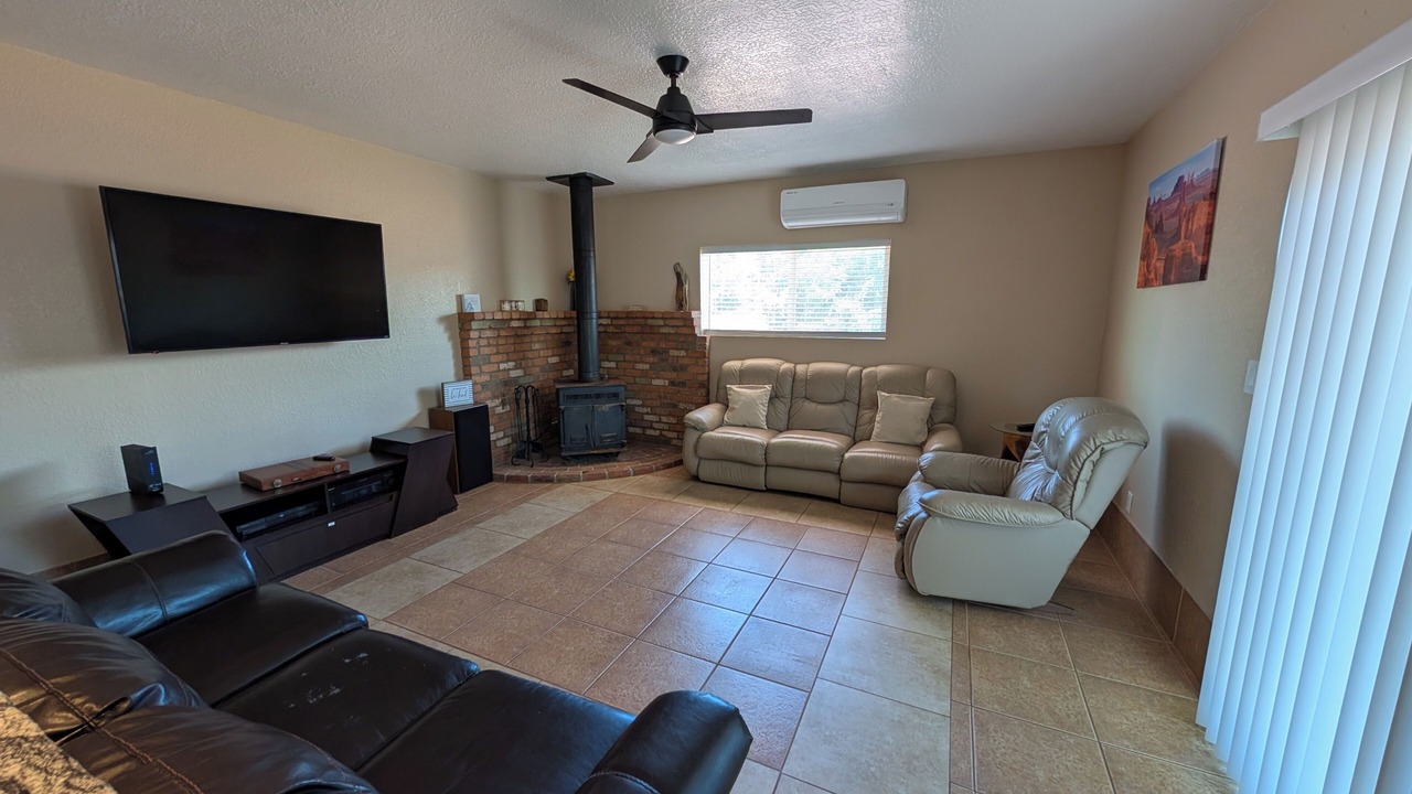 Photo of Livingroom in Page