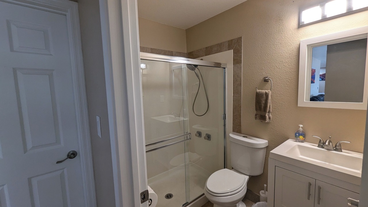 Photo of Bathroom in Page